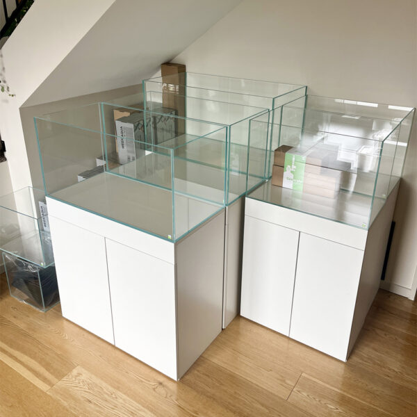 Ultra Clear Rimless Aquarium With Cabinet - Image 4